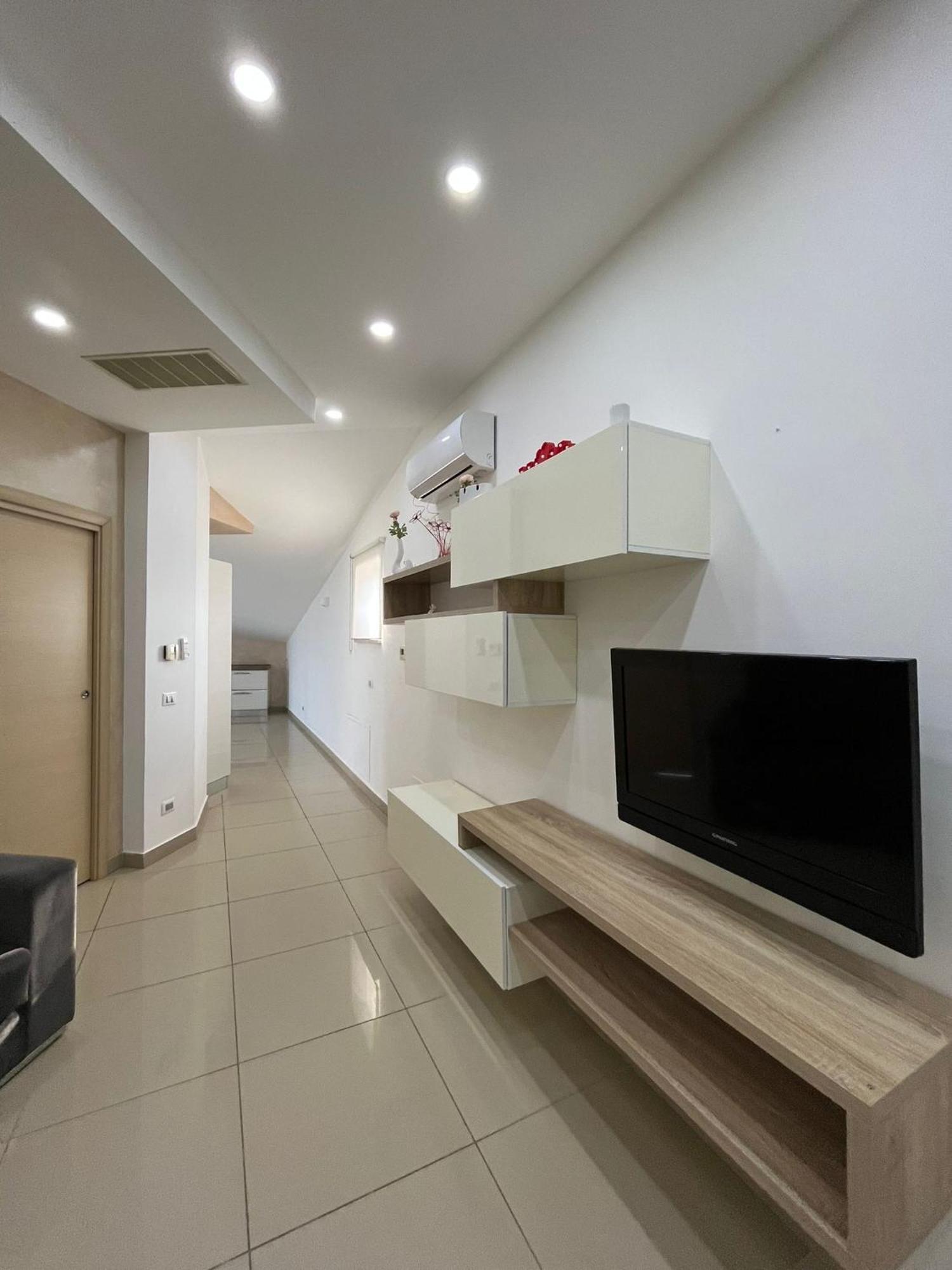 Casa Vacanza Helios Leonforte 外观 照片