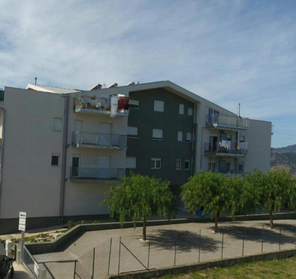 Casa Vacanza Helios Leonforte 外观 照片