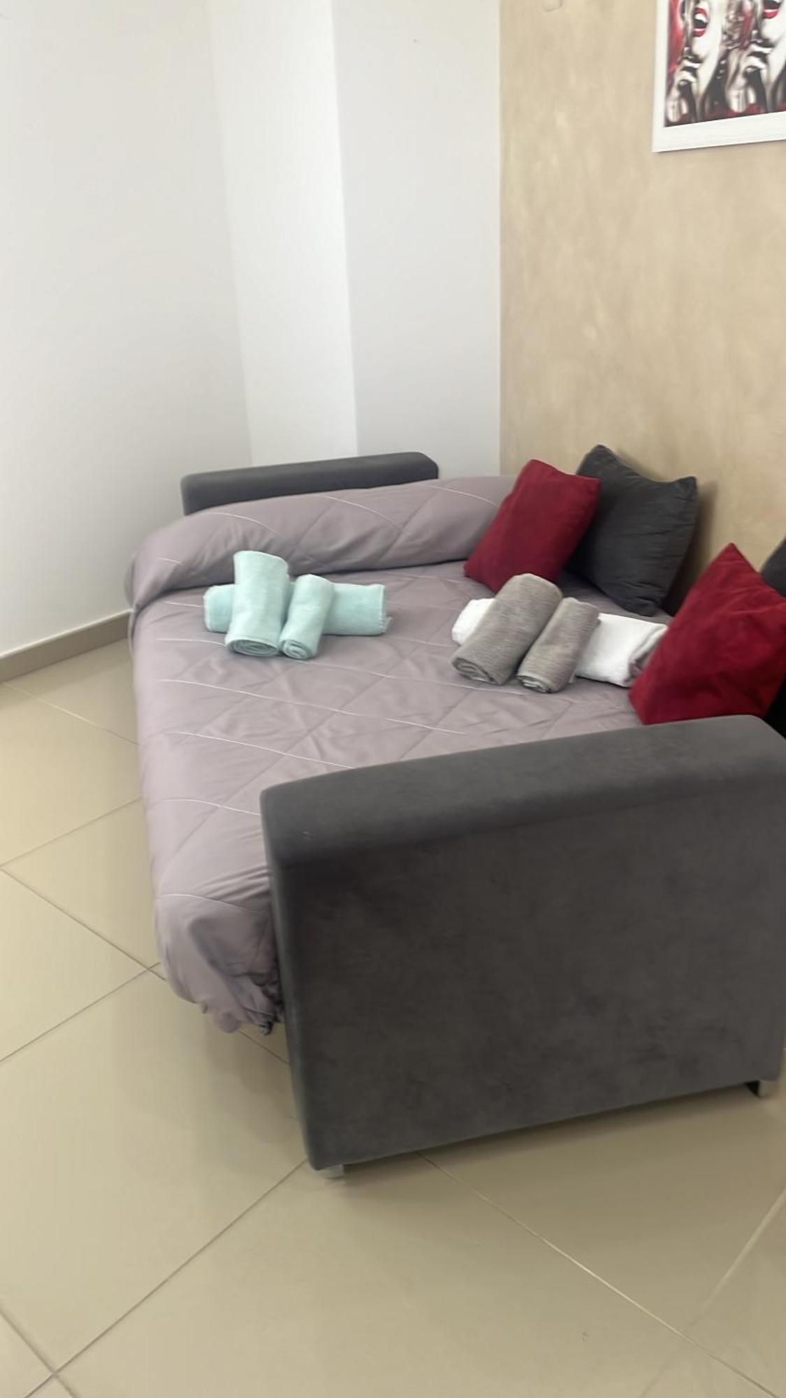 Casa Vacanza Helios Leonforte 外观 照片